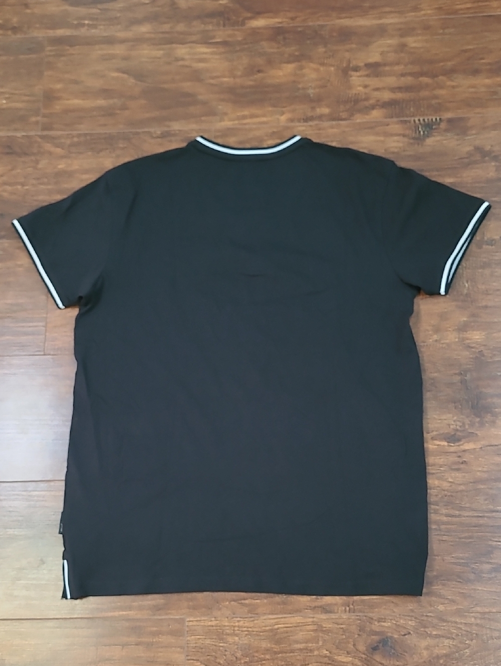 Scott James Black V-Neck Short Sleeve Men's Shirt with Contrast Trim Size Large - Picture 7 of 9